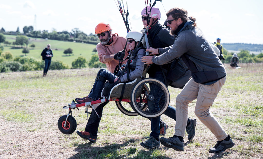 Baptême de l'air en parapente pour personnes à mobilité réduite