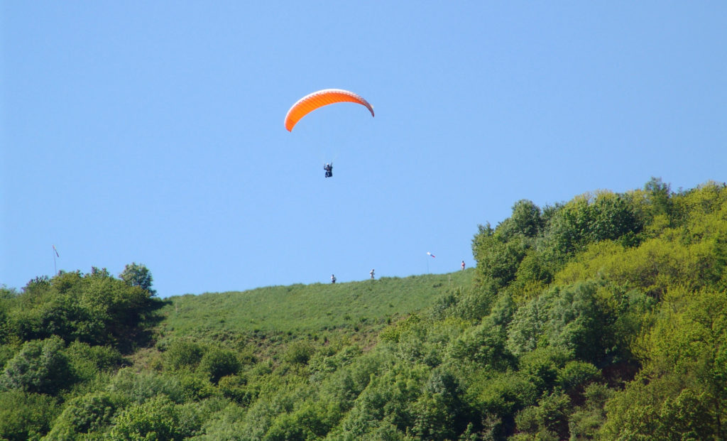 Décollage parapente  pont d'ouilly